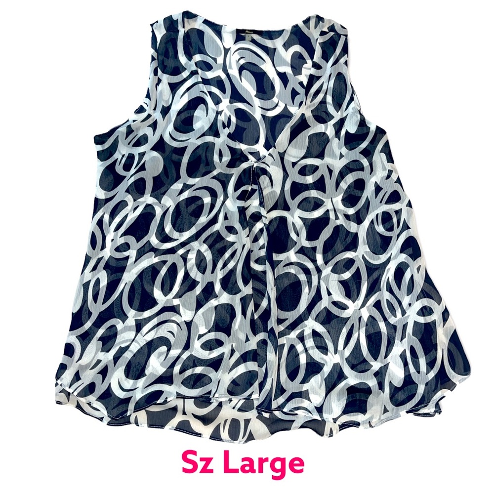 White and black pattern blouse